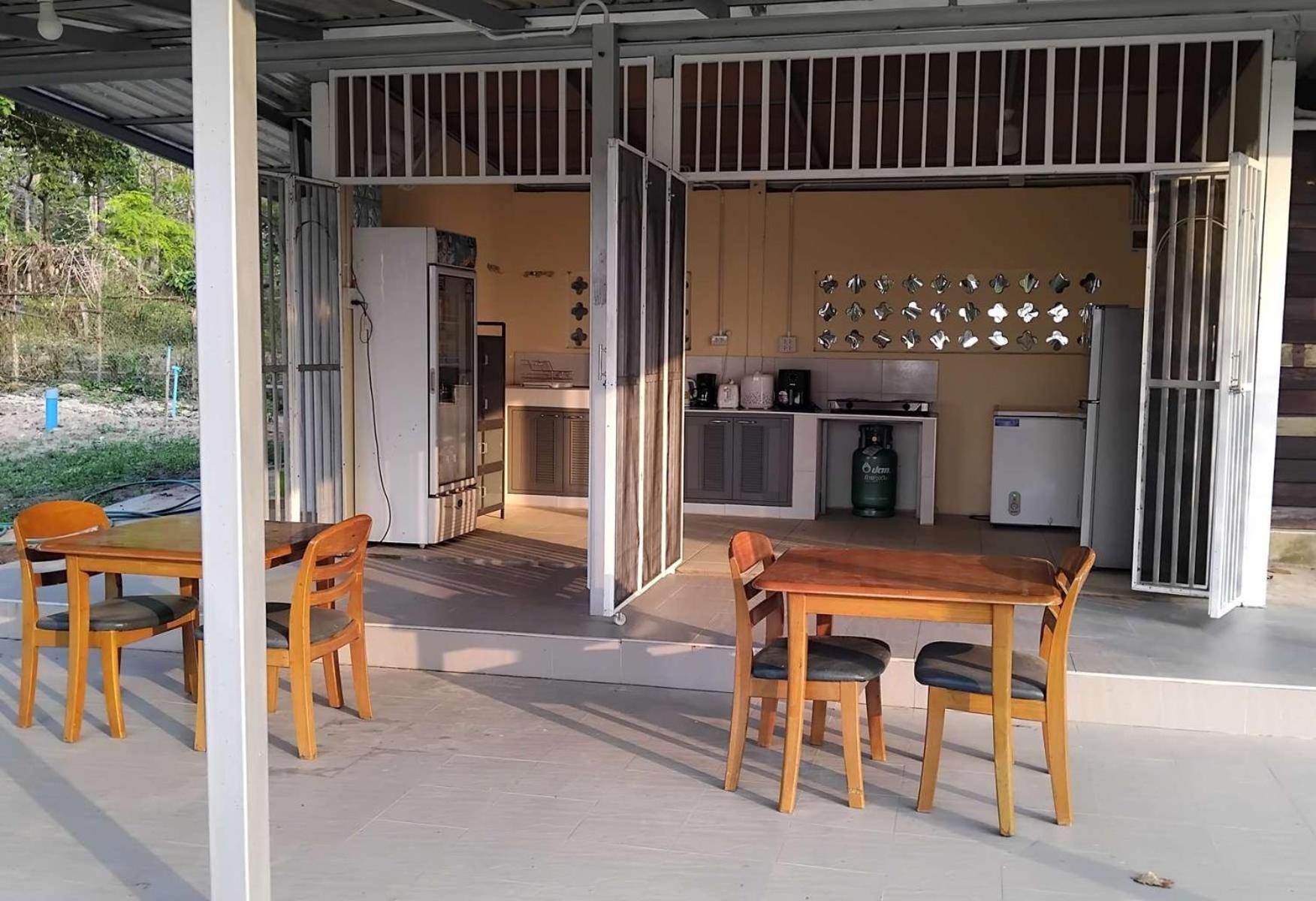 Sainam Holiday Home Phibun Mangsahan Exterior photo